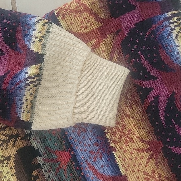 Vintage wool sweater - Picture 7 of 9